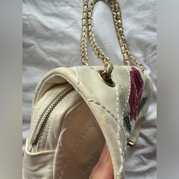 Vintage Chanel Rose Flap Bag - Picture 3 of 11